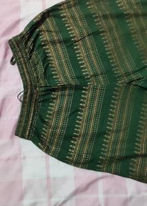 Meeranshi Women&#39;s Rayon Printed Kurta with Palazzo