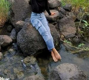 Straight Fit Blue Jeans With 6 Pocket Stylish Look