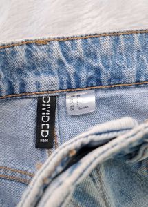 H&amp;M Straight Fit Jeans