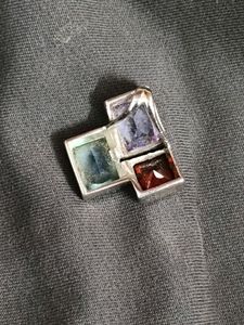 3 Stone Pendent