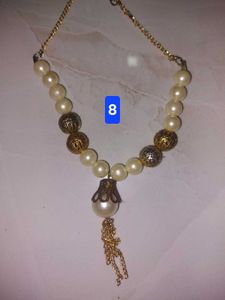 8 Jewellery Set Necklace Earrings Bracelet Etc