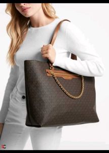 Micheal Kors Handbags