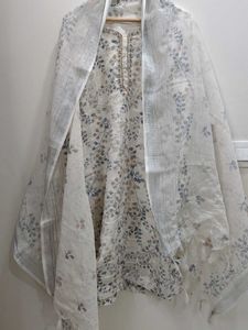 2 pc Elegant Floral Print Kurta Set