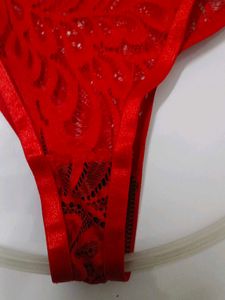(900)Red Lace Thong with Straps