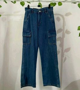 Cargo Jeans