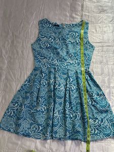 Blue Floral Dress bust 32(slightly stretchy)