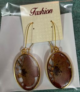 Floral Resin Drop Earrings only 1 pair