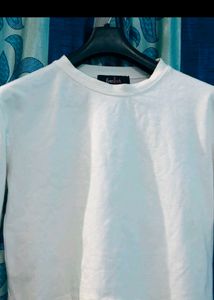 White Summery Basic Crop Oversized Tee.✨