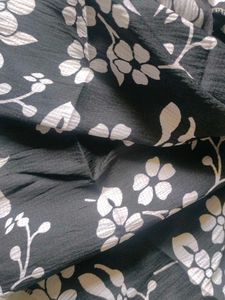 Women&#39;s Printed Chiffon Stole
