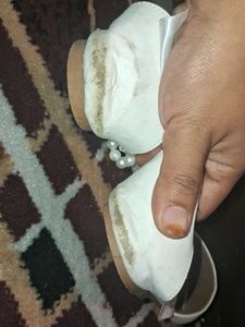 White Pear Band Sandle With Cute Bow