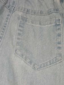 Ripped High-Waisted Jeans