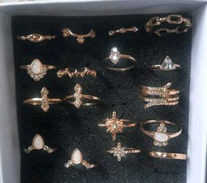 17 Vintage Ring Set