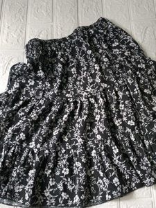 MINI SKIRT