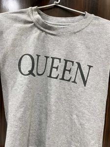 Queen Graphic Tee