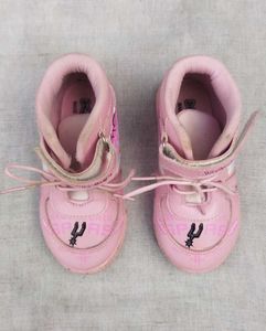 Kids Girls Pink Shoes – Like New Condition