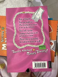 Malory Towers (Early Teens Books)