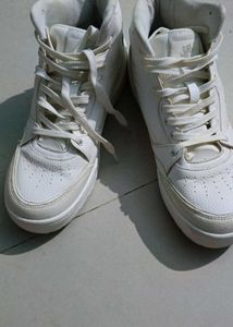Vintage White High-Top Sneakers