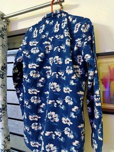 MENS Floral Shirt -XL size
