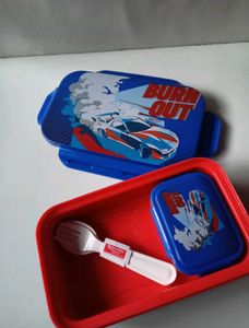 Rishabh Crunch Lunchbox - Small DLX