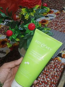 Dot N Key Facewash 💥