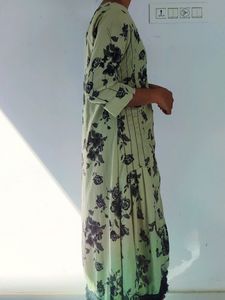 Light Green Floral Buttoned Kurta