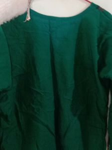 Green Embroidered Kurta