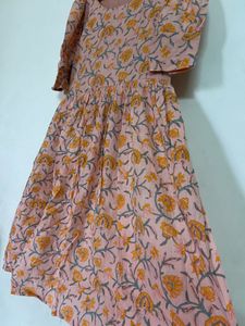 Floral Bullon Sleeves Kurti
