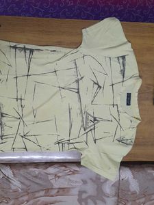 Men&#39;s Round Neck T-Shirt