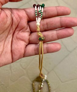 Elegant Kundan Necklace Set