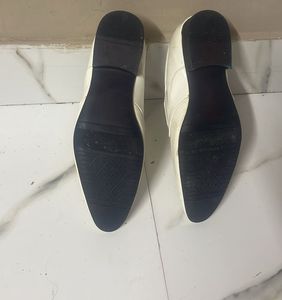 Stylish White Slip-On Casual Shoes for Men