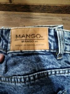 Knee Cut Women&#39;s Jean