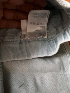 H&amp;M kids Ripped Denim Jeans(torn)