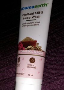 Mamaearth (Multani Mitti Face Wash)
