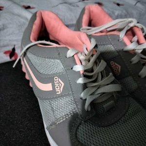 sport shoes