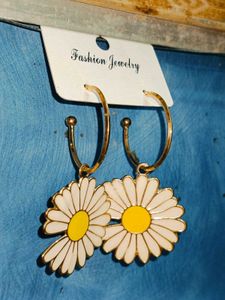 Daisy Drop Earrings