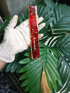Costumise Name Bookmark