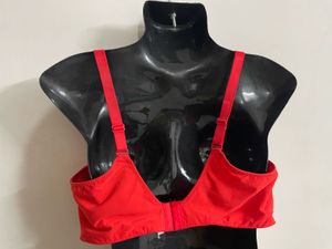 Women Basic Bra Red