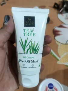 Good Vibes Tea Tree Peel Off Mask.