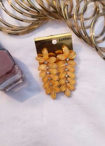 Elegant Yellow Flower Earrings