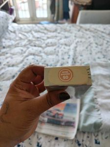 Pilgrim BB Cream - Almond glow