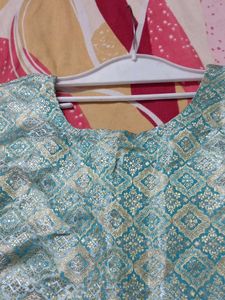 Banarasi Saree Ke design wali soft kurti