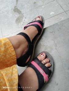 Comfy Pink Accent Sandals