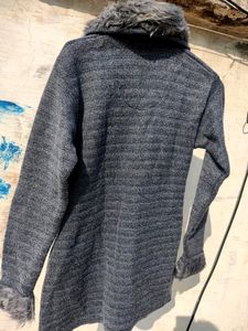 Sweater🤍🖤