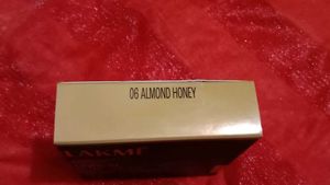 Lakme Dual Cover Pressed Powder