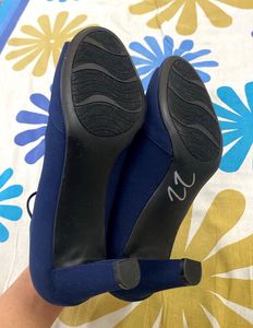 Chic Navy Blue IMPO Sandals with Elastic Strap