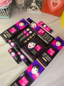 Elle 18 Makeup Kit