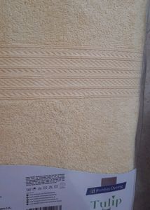 Bombay Dyeing Tulip towel , size 75x 150