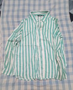 Capri 3/4 Jeans with Stylish Shirt