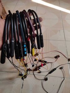 15 NOT WORKING NECKBANDS