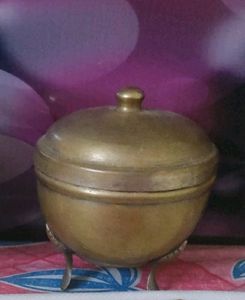 Brass Bowl Wit Lid (2)